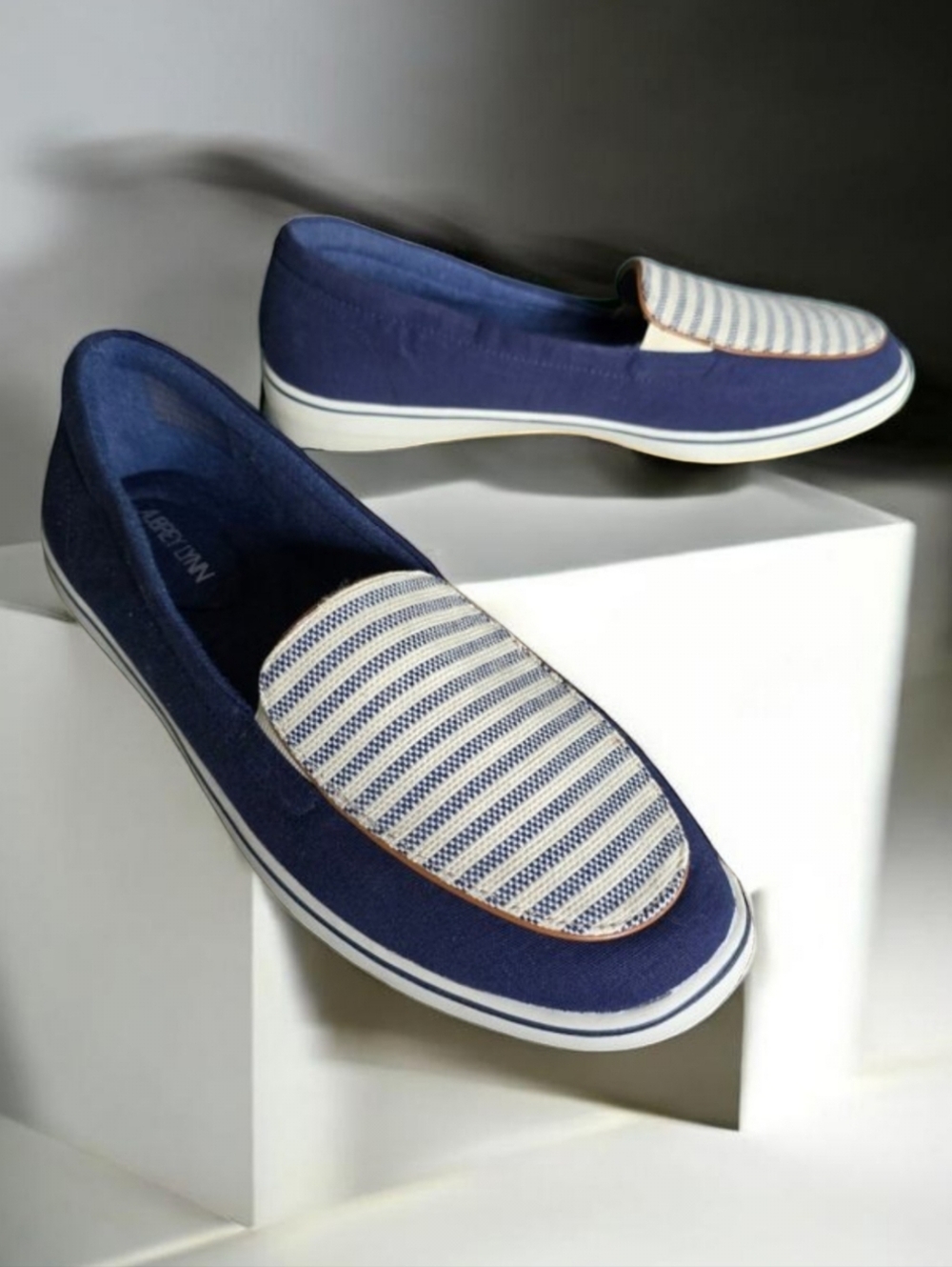 AUBREY LYNN ACANTHA BOAT SHOES ( 11 ) Womens Comfort Loafers